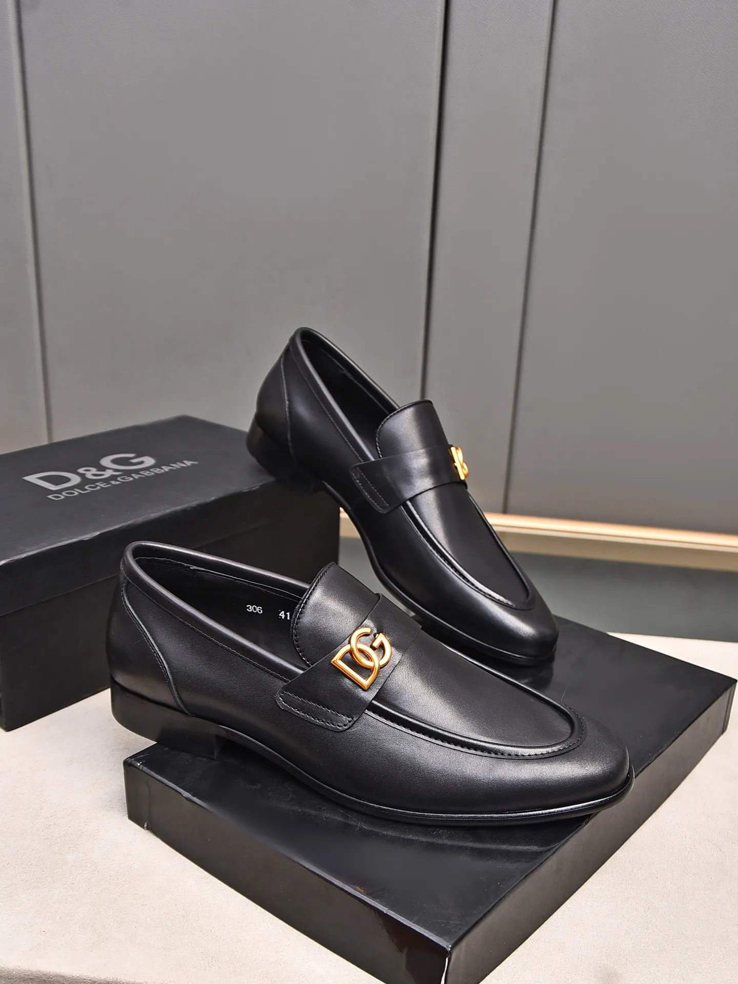👍👍Men's shoes💰480 **Boutique recommendation**DG**The latest business formal leather shoes, official website synchronization, top version on the market, purely handmade. Fabric: imported calfskin with water-dyed cow lining 38, 39, 40, 41, 42, 43, 44 (customized at 45